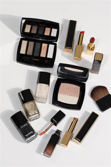 chanel christmas 2015 makeup|Chanel holiday gift guide.